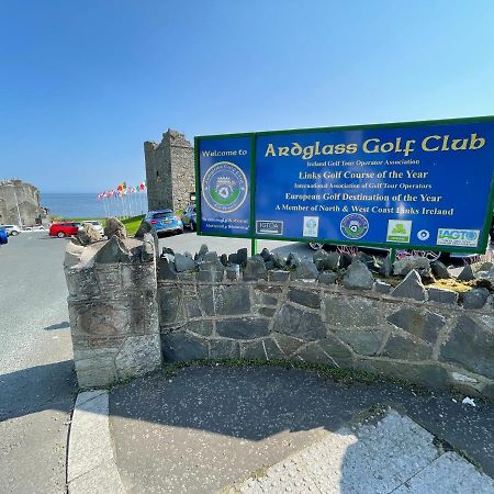 Lovely Apartment Overlooking The Harbour And Bay Ardglass Exteriör bild