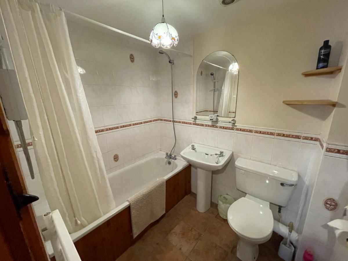 Lovely Apartment Overlooking The Harbour And Bay Ardglass Exteriör bild