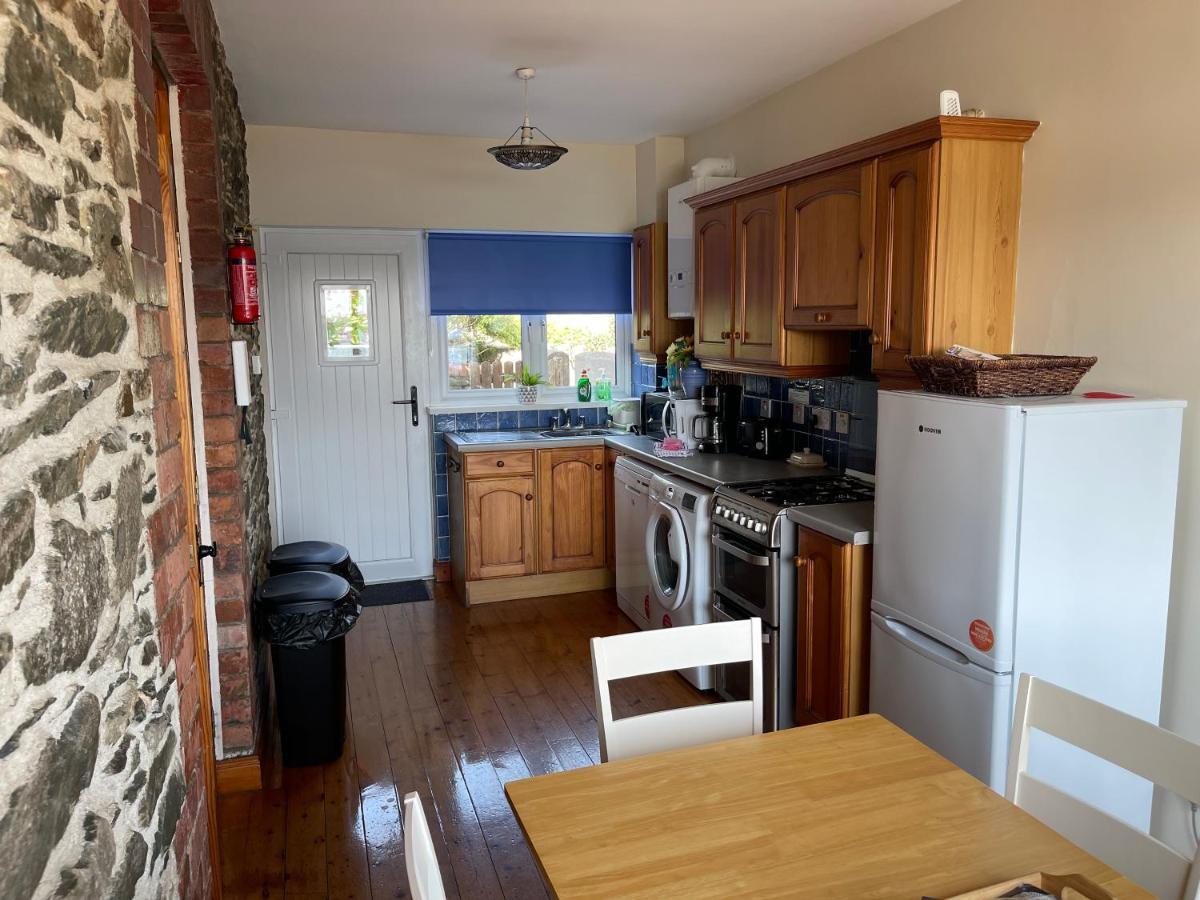 Lovely Apartment Overlooking The Harbour And Bay Ardglass Exteriör bild